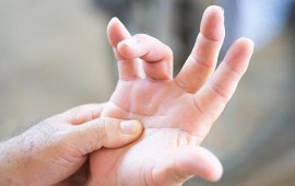 Dedo travando? Pode ser um indicativo de dedo em gatilho